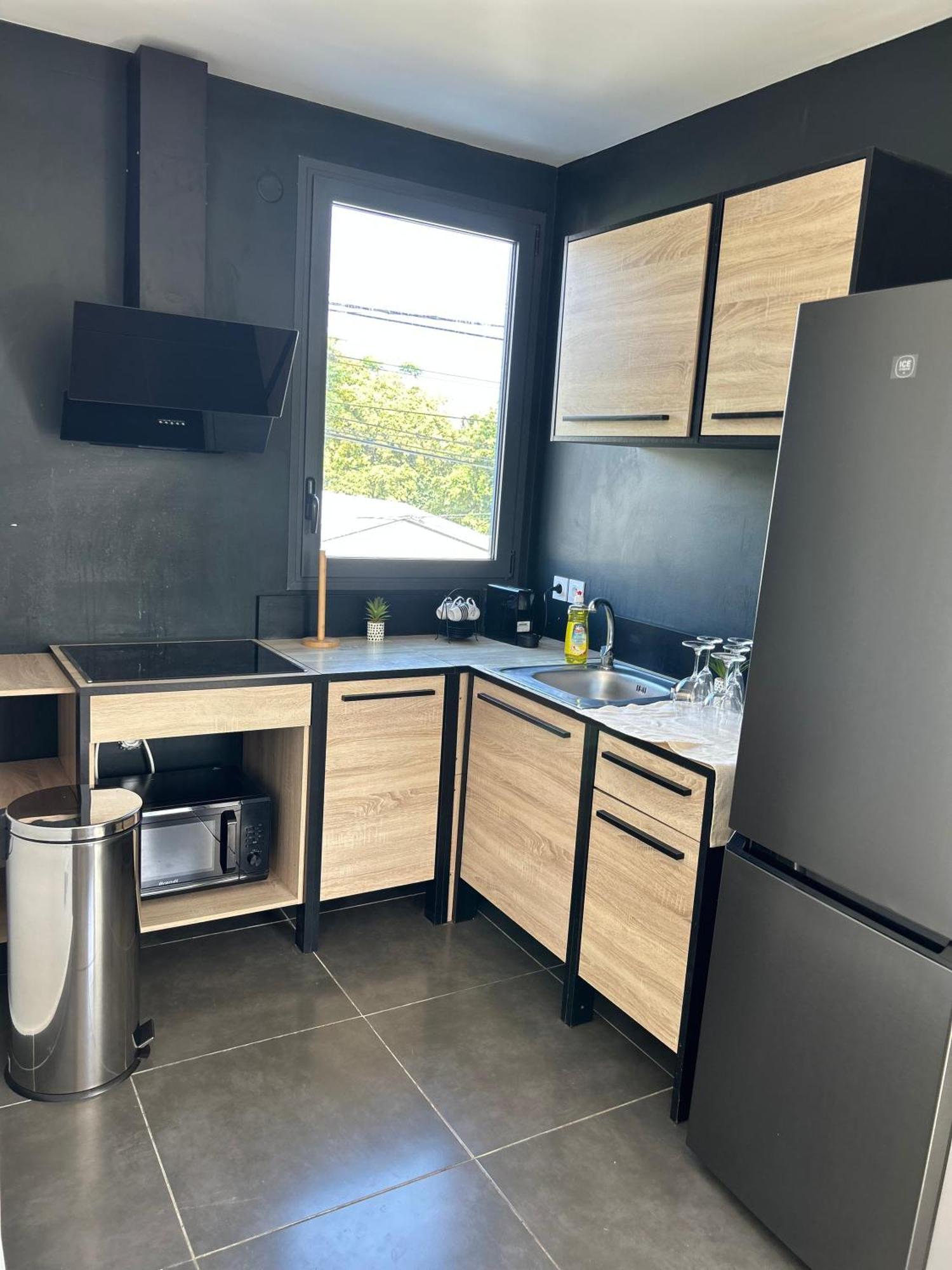 Appartement A 2 Pas De La Plage De Terre Sainte Exteriér fotografie
